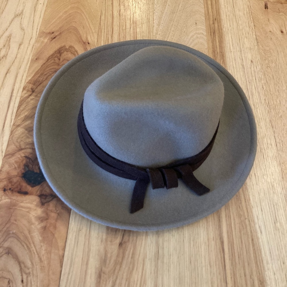 GIGI PIP hat